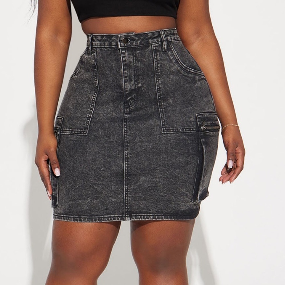 Fashion Nova Cargo Skirt